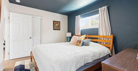 4914 Cabrillo Way, Sacramento, CA 95820 Photo
