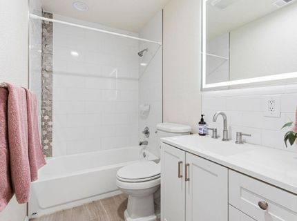 4914 Cabrillo Way, Sacramento, CA 95820 Photo