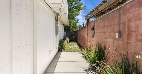 4914 Cabrillo Way, Sacramento, CA 95820 Photo