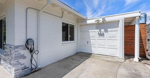 4914 Cabrillo Way, Sacramento, CA 95820 Photo