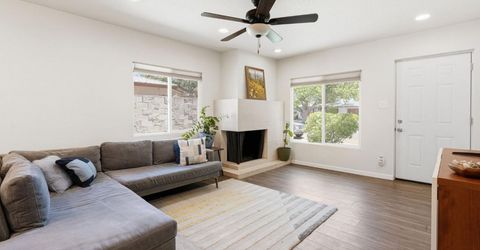 4914 Cabrillo Way, Sacramento, CA 95820 Photo