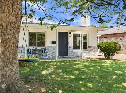 4914 Cabrillo Way, Sacramento, CA 95820 Photo