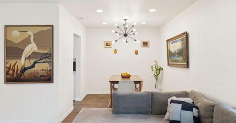 4914 Cabrillo Way, Sacramento, CA 95820 Photo