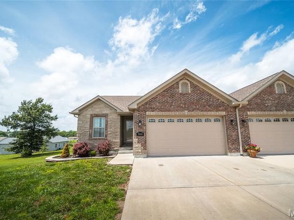903 Q Avenue , St Clair, MO 63077