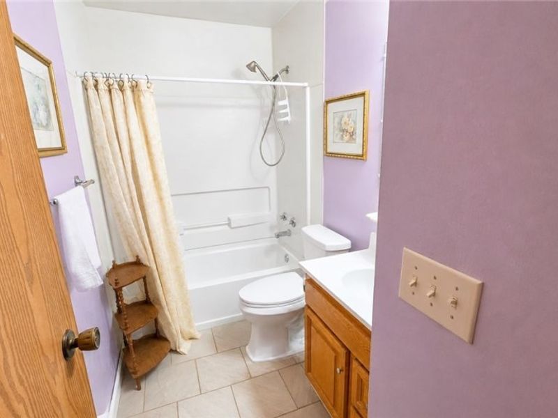 401 Josephine Street, Toronto, OH 43964 Photo 9