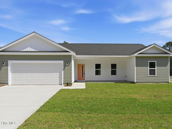 2636 Fountaintown Road, Chinquapin, NC 28521
