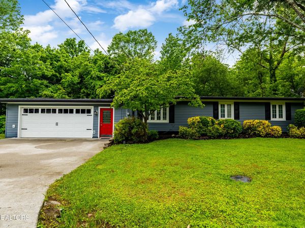 4925 Ada Lane, Knoxville, TN 37918