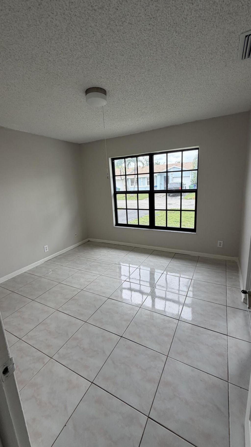 5460 S Lakewood Cir S S, Unit C, Margate, FL 33063 Photo