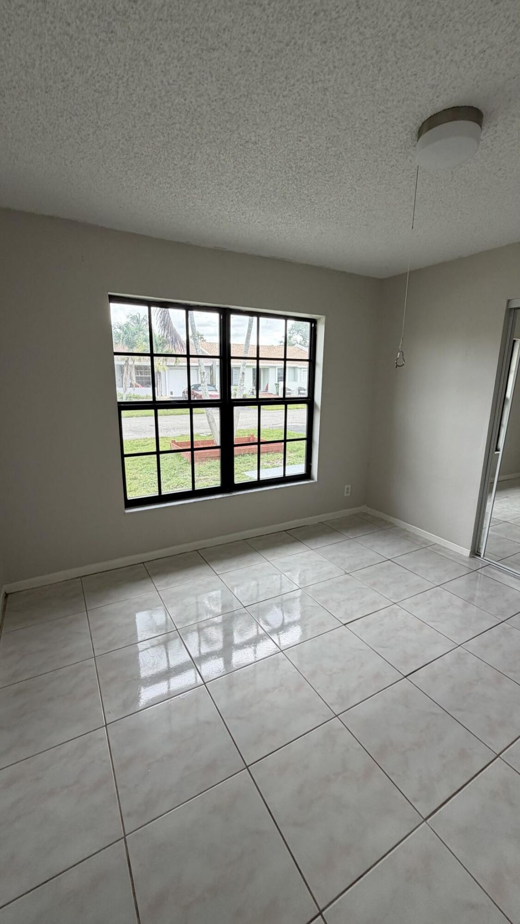 5460 S Lakewood Cir S S, Unit C, Margate, FL 33063 Photo