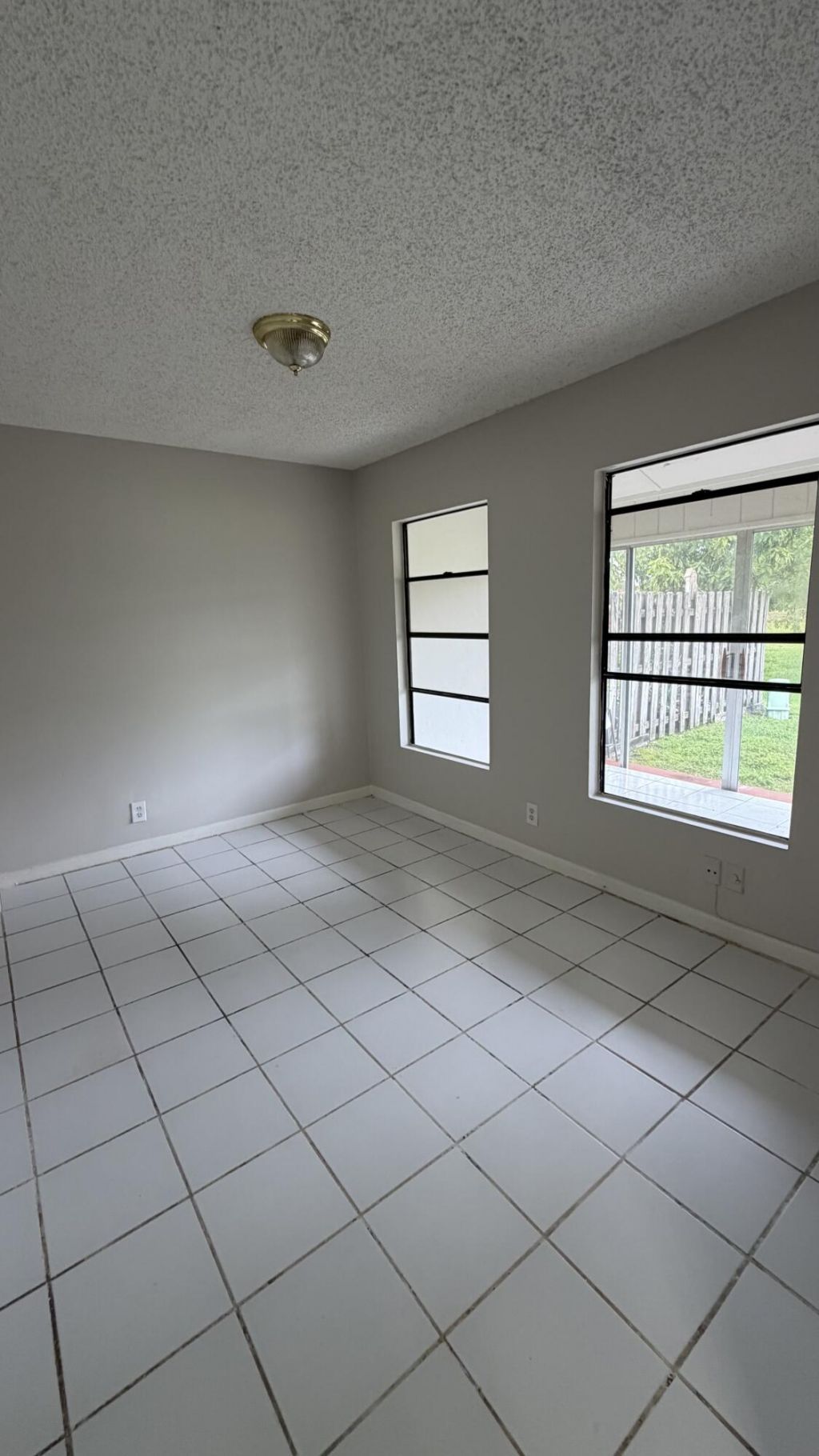 5460 S Lakewood Cir S S, Unit C, Margate, FL 33063 Photo