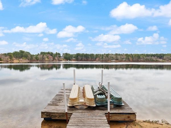 104 W Pond Rd, Plymouth, MA 02360