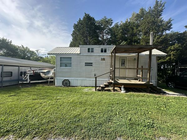 1889 Oak Grove Road, Dandridge, TN 37725