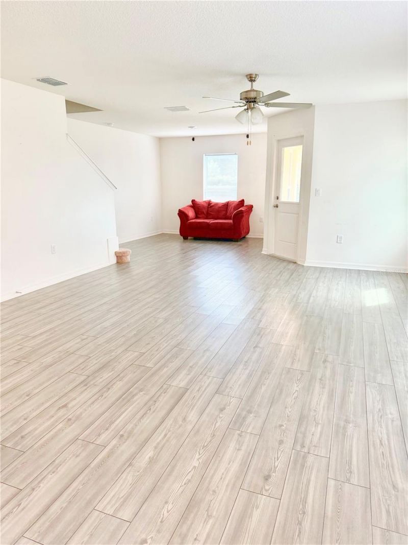 1738 Wynford Circle , Tavares, FL 32778 Photo