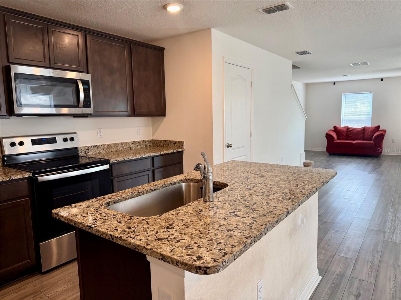 1738 Wynford Circle , Tavares, FL 32778 Photo