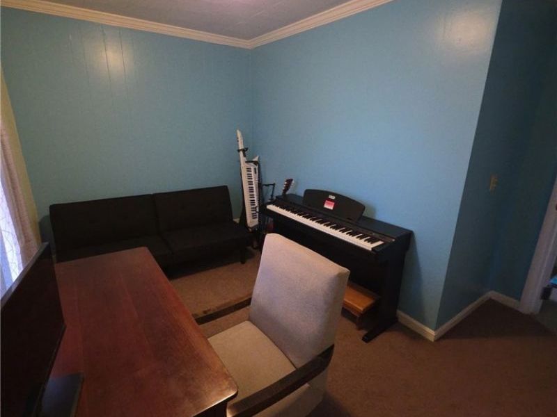 678 W Martin Street, East Palestine, OH 44413 Photo 17