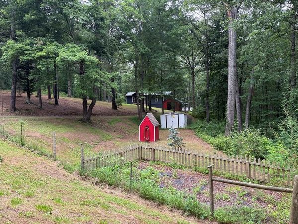 150 Creek Bank Drive , Talking Rock, GA 30175
