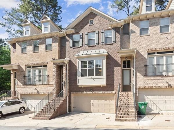 1372 Doublegate Drive , Atlanta, GA 30319