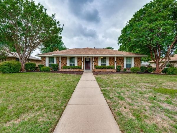 301 Hillcrest Drive , Midlothian, TX 76065