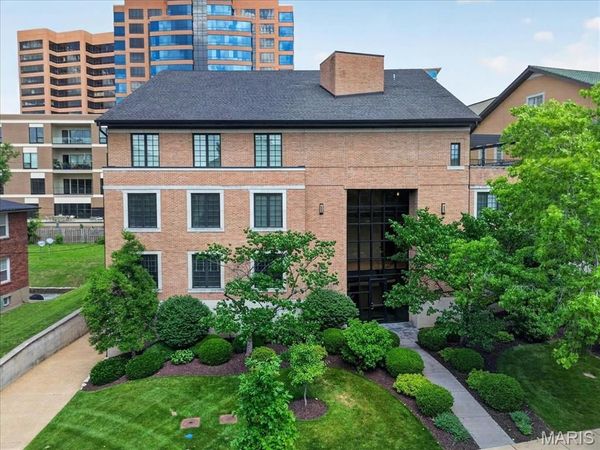 31 Brighton Way , Unit 3, Clayton, MO 63105