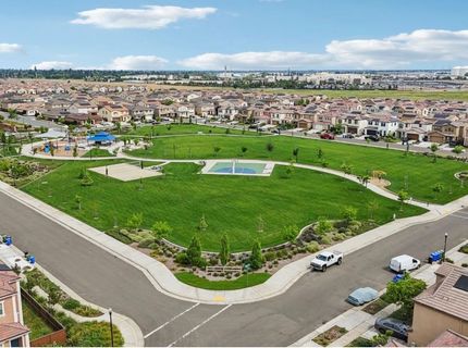 8985 Upbeat Way, Elk Grove, CA 95757 Photo