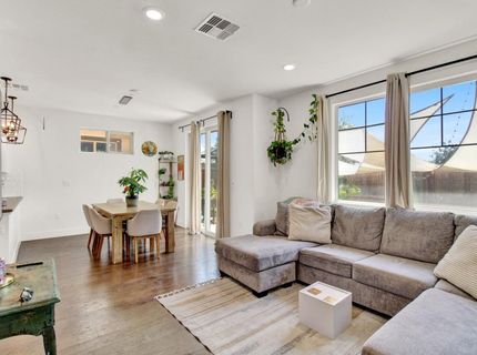8985 Upbeat Way, Elk Grove, CA 95757 Photo