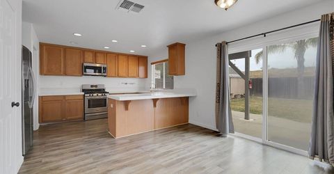 2177 Stonewater Dr, Yuba City, CA 95991 Photo