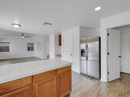 2177 Stonewater Dr, Yuba City, CA 95991 Photo