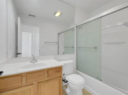 2177 Stonewater Dr, Yuba City, CA 95991 Photo