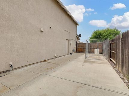 2177 Stonewater Dr, Yuba City, CA 95991 Photo