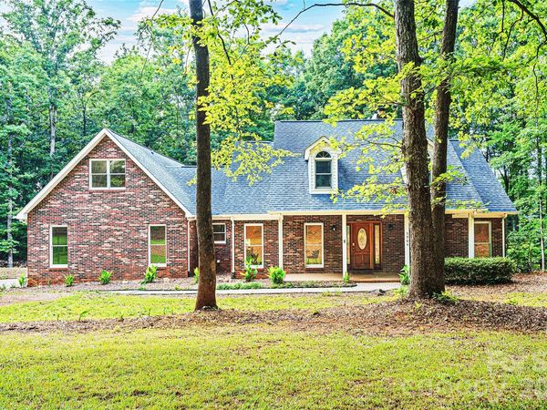 5904 Polk Mountain Drive, Marshville, NC 28103