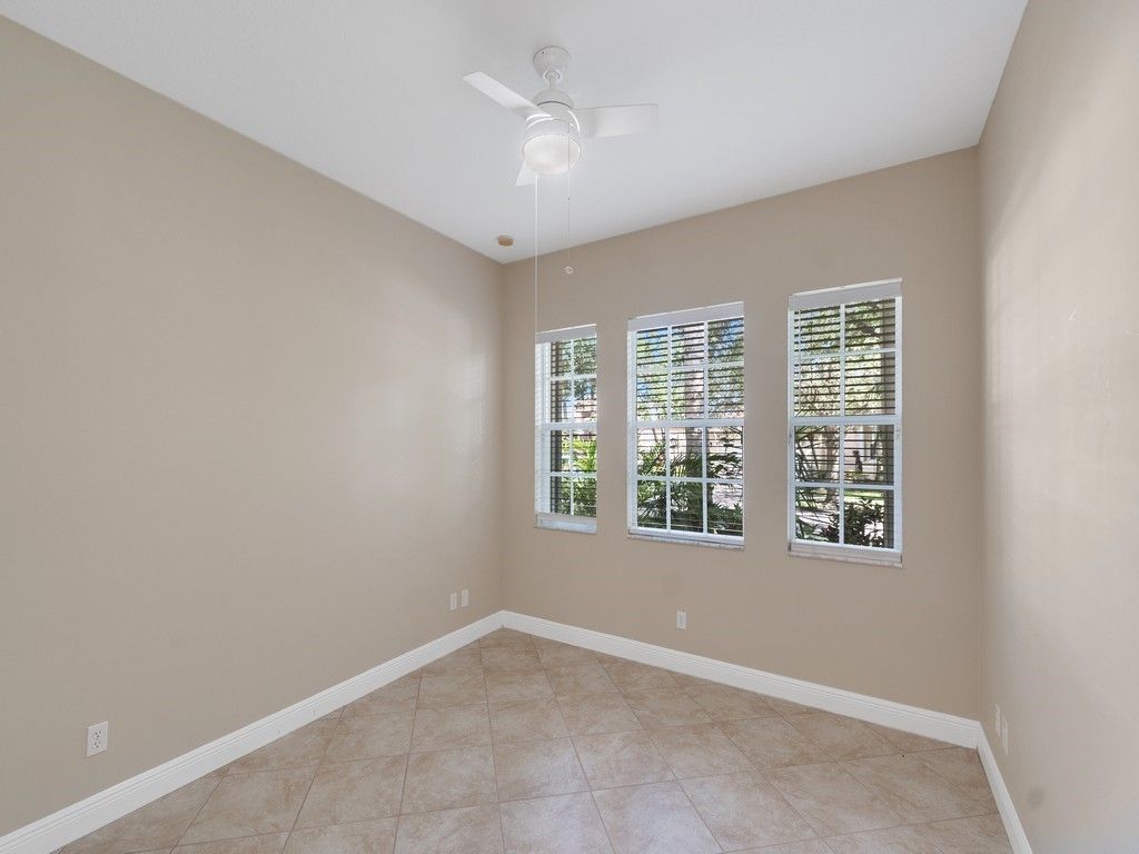 1929 Grey Falcon Circle Sw, Vero Beach, FL 32962 Photo