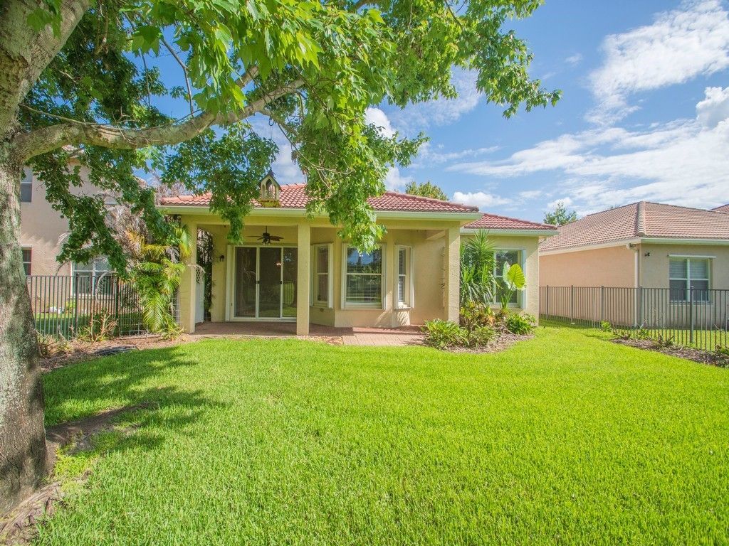 1929 Grey Falcon Circle Sw, Vero Beach, FL 32962 Photo