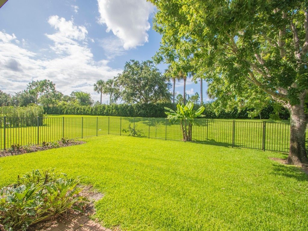 1929 Grey Falcon Circle Sw, Vero Beach, FL 32962 Photo