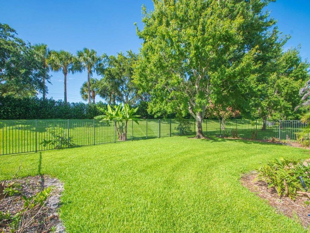 1929 Grey Falcon Circle Sw, Vero Beach, FL 32962 Photo