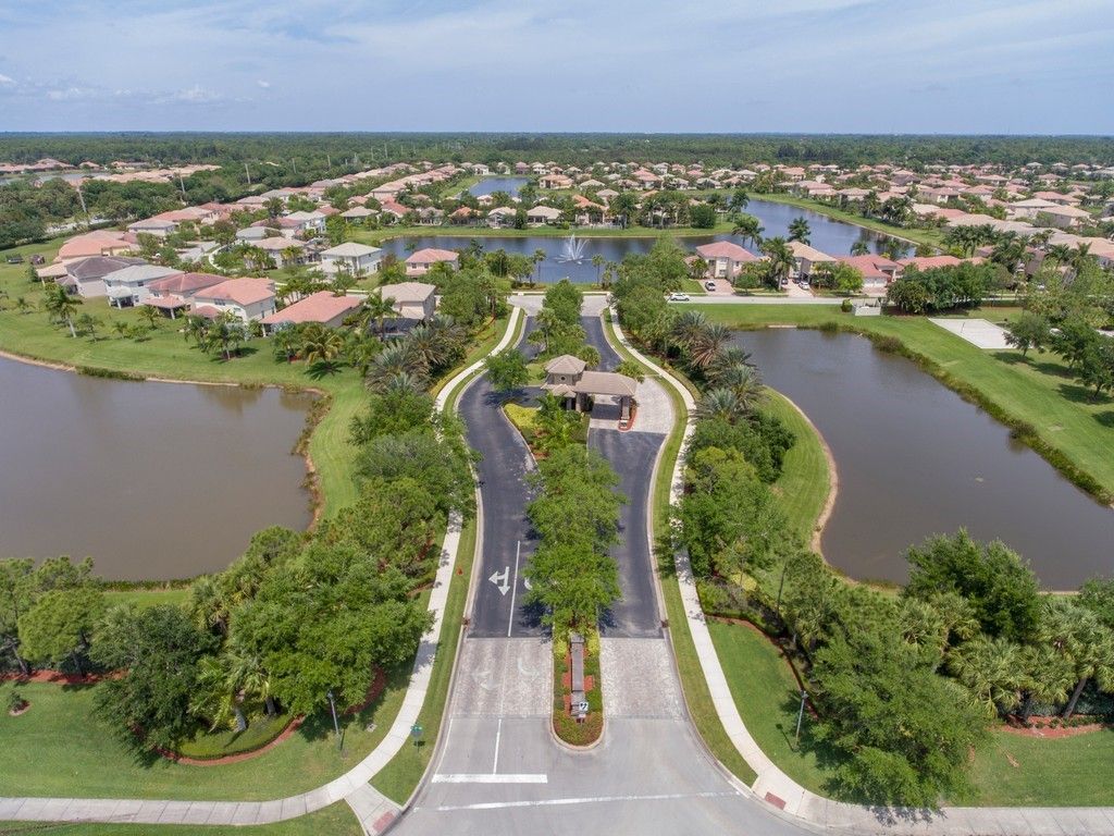 1929 Grey Falcon Circle Sw, Vero Beach, FL 32962 Photo