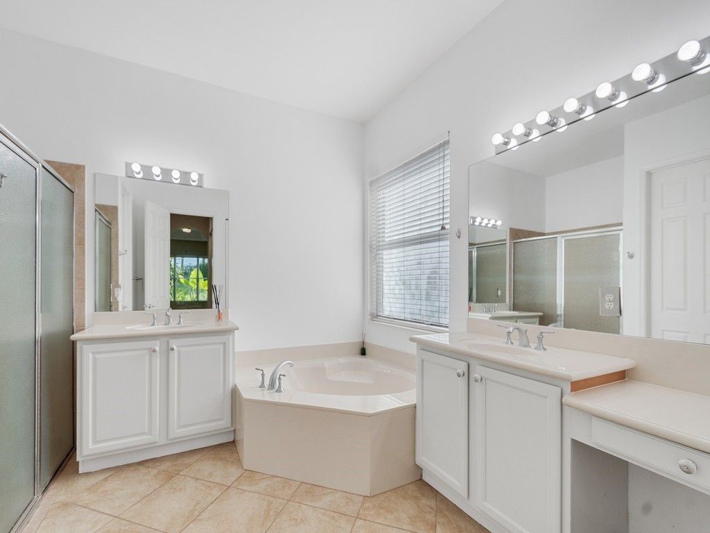 1929 Grey Falcon Circle Sw, Vero Beach, FL 32962 Photo
