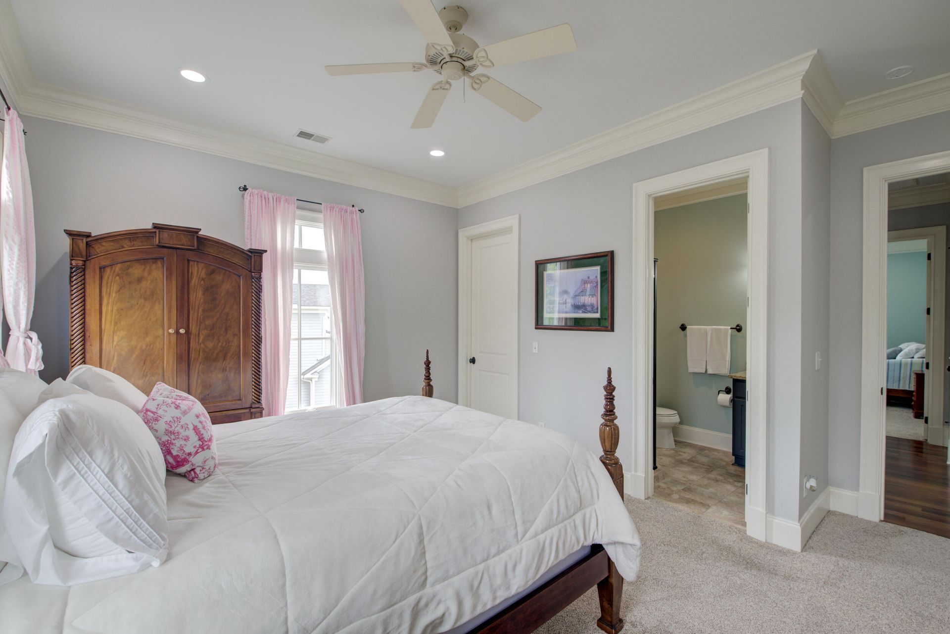 2254 Beckenham Drive Photo 24