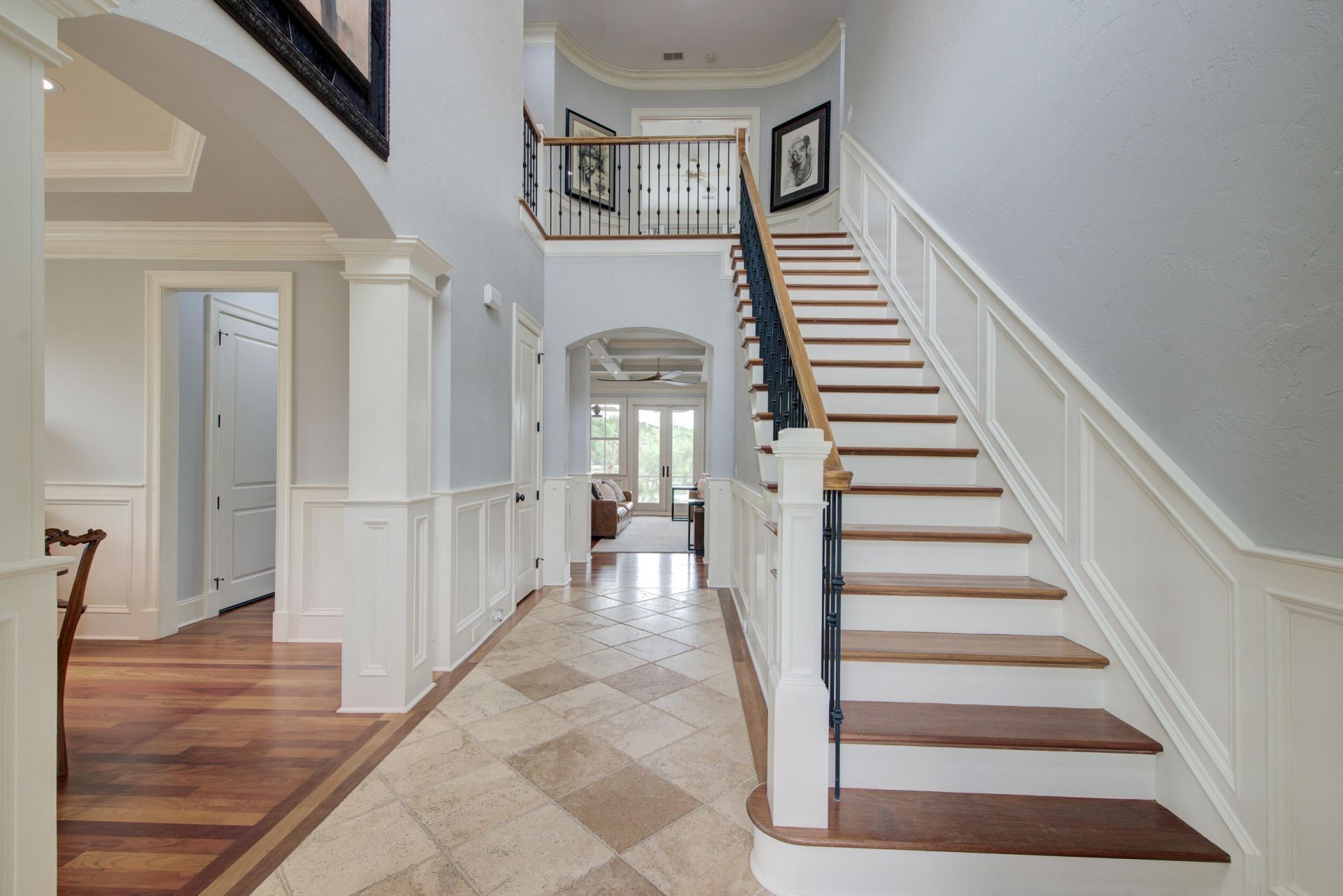 2254 Beckenham Drive Photo 8