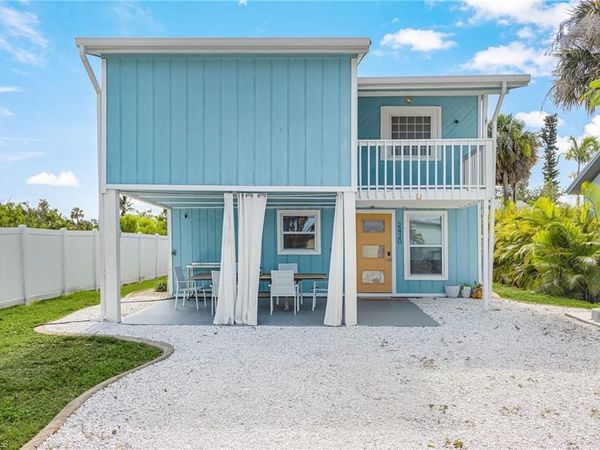 2430 Orange ST , ST. JAMES CITY, FL 33956