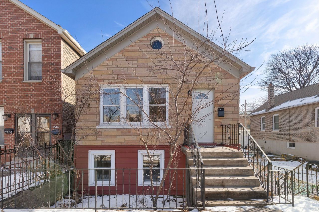 3453 S lituanica Avenue , Chicago, IL 60608