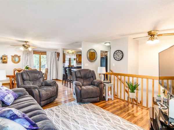 209 Elm Street , Colo, IA 50056