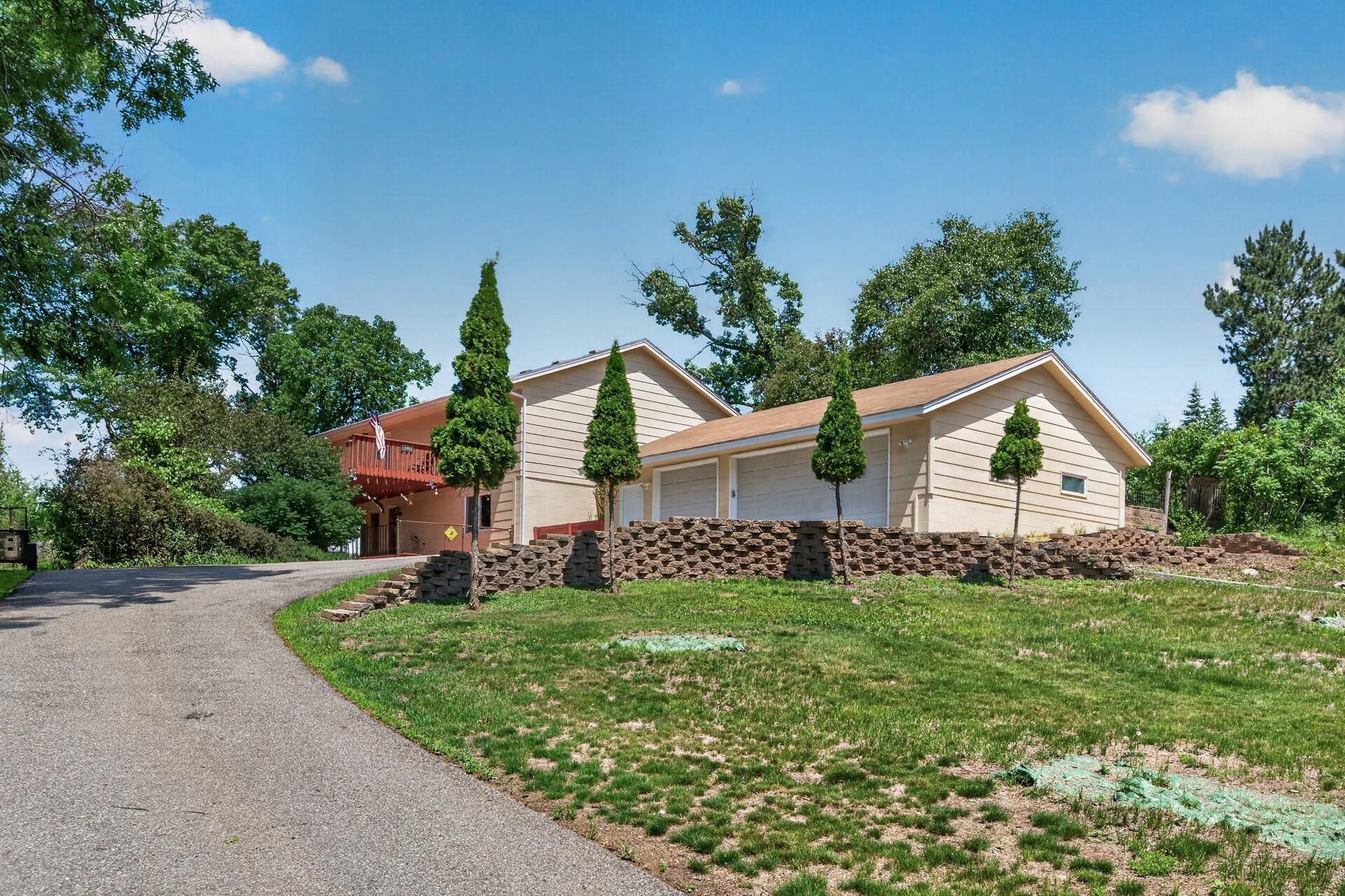 11462 42nd Street SE, Clear Lake, MN 55319