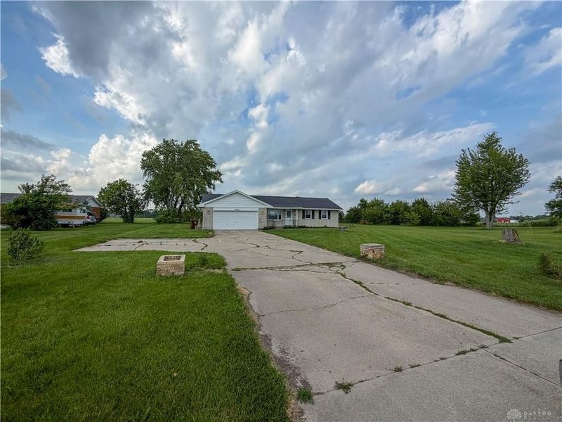 9185 State Route 571, Laura, OH 45337 Photo 3