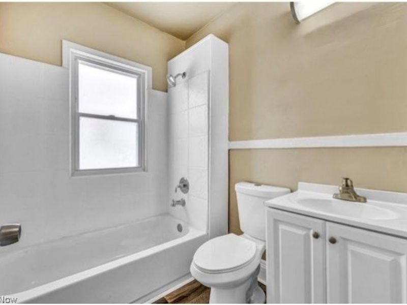 11521 Tuscora Avenue, Cleveland, OH 44108 Photo 8