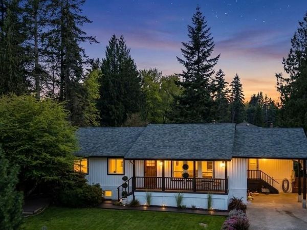 1025 Maple Lane Dr , Parksville, BC V9P 1T3