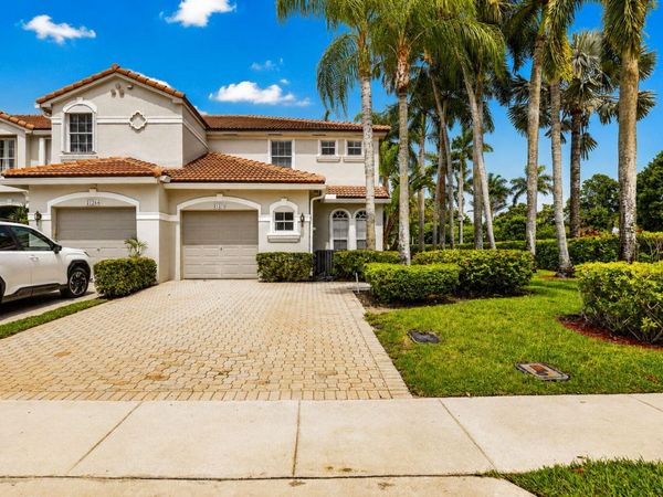 21270 Vía Eden, Boca Raton, FL 33433