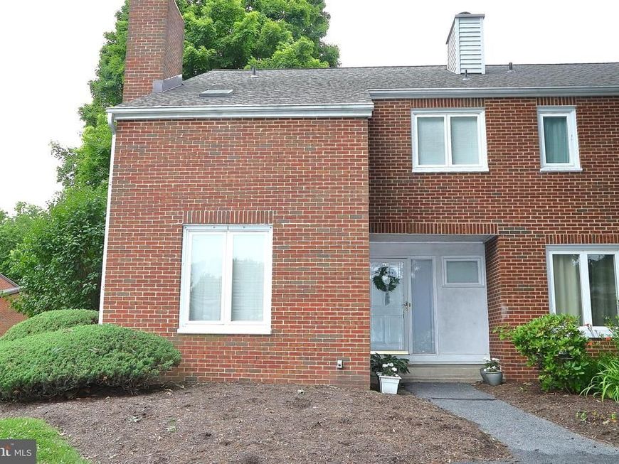 10 Cedar Lane, Mountville, PA 17554 Main Photo