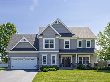 512 Whistlers Cove Lane, Rochester, NY 14612