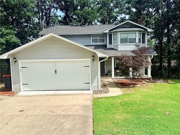 4 Water Oak Lane , Russellville, AR 72802
