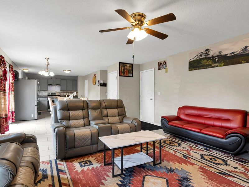 7719 Solomen Run Drive, Blacklick, OH 43004 Photo 6